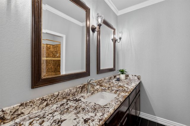 306 Garden Court, Springtown, TX 76082