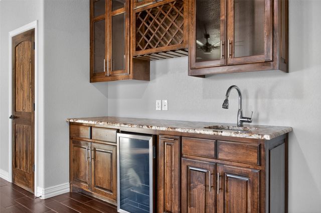 306 Garden Court, Springtown, TX 76082