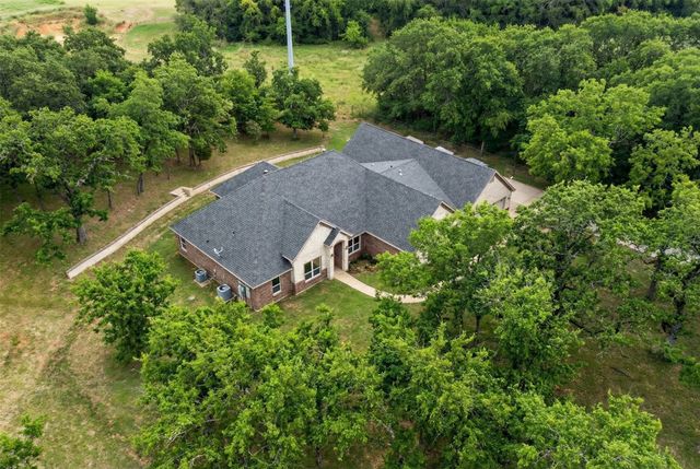 306 Garden Court, Springtown, TX 76082