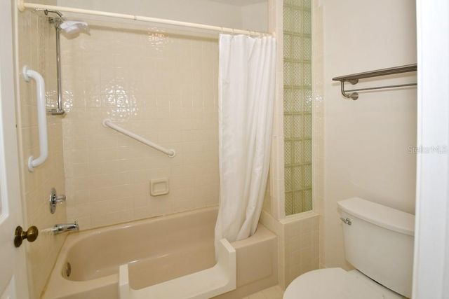 903 SAN CARLOS AVENUE NE, St Petersburg, FL 33702