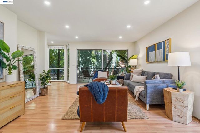 2700 Le Conte Ave 406, Berkeley, CA 94709