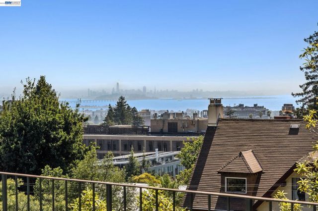2700 Le Conte Ave 406, Berkeley, CA 94709