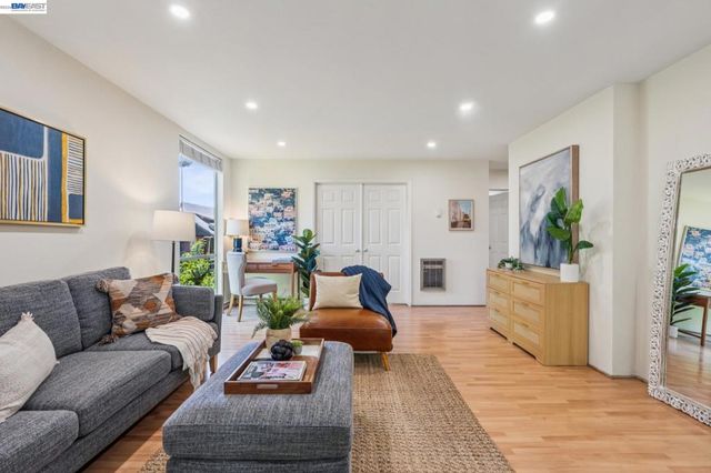 2700 Le Conte Ave 406, Berkeley, CA 94709