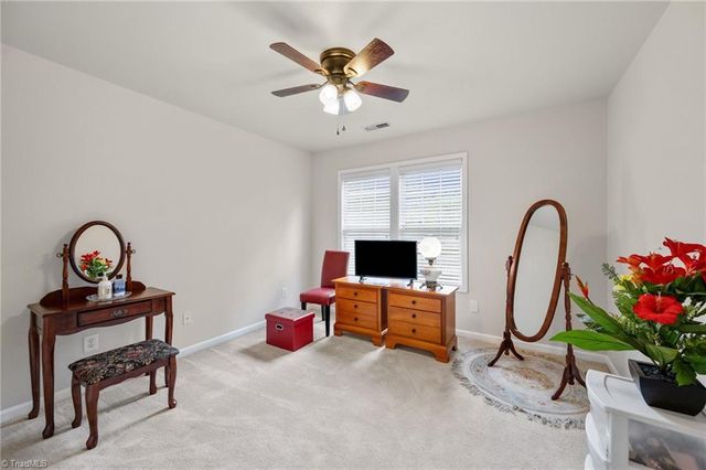 5757 Fox Ridge Lane, Winston-salem, NC 27104