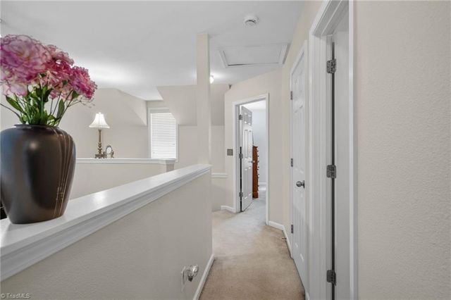 5757 Fox Ridge Lane, Winston-salem, NC 27104