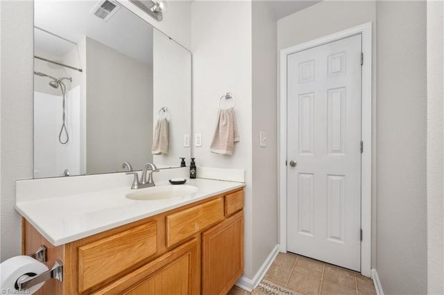 5757 Fox Ridge Lane, Winston-salem, NC 27104