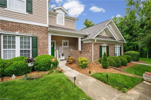 5757 Fox Ridge Lane, Winston-salem, NC 27104