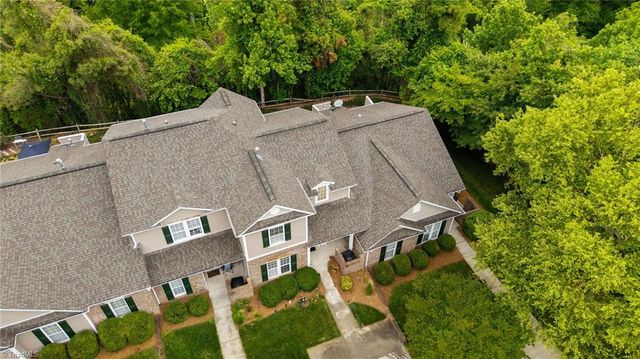 5757 Fox Ridge Lane, Winston-salem, NC 27104
