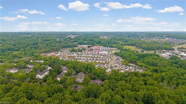 5757 Fox Ridge Lane, Winston-salem, NC 27104