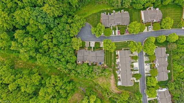 5757 Fox Ridge Lane, Winston-salem, NC 27104