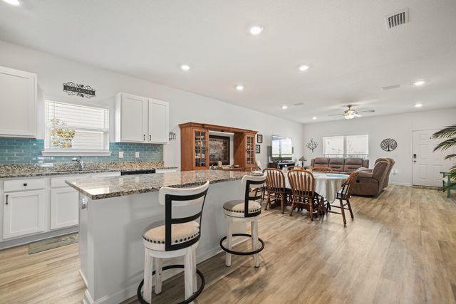 80 Woodsorrel Street, Freeport, FL 32439