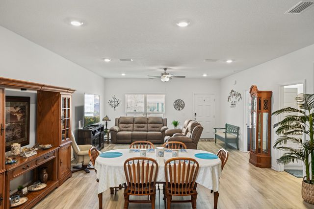 80 Woodsorrel Street, Freeport, FL 32439