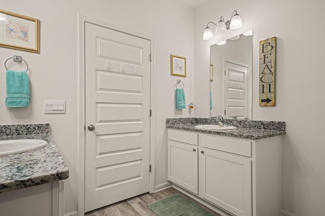 80 Woodsorrel Street, Freeport, FL 32439