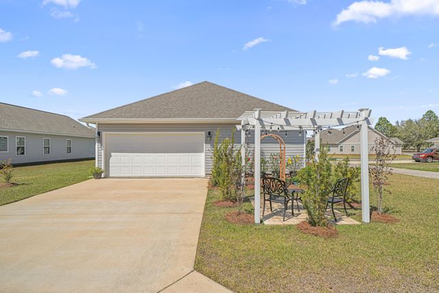 80 Woodsorrel Street, Freeport, FL 32439