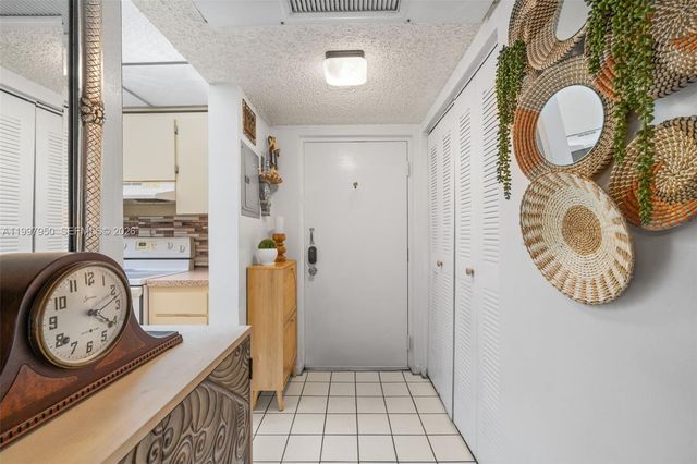 8120 Geneva Ct 148, Doral, FL 33166