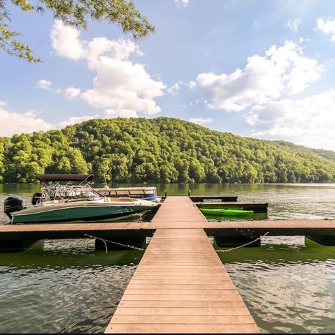 769 Indian Lake Road, Topton, NC 28781