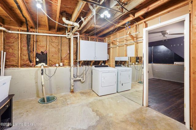 242 Kimberly Dr, Mt Washington, KY 40047