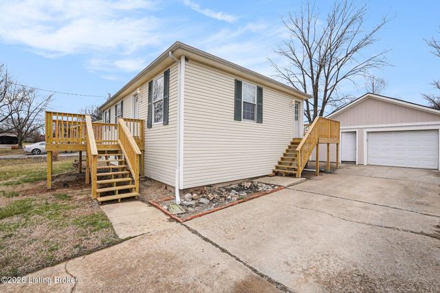 242 Kimberly Dr, Mt Washington, KY 40047