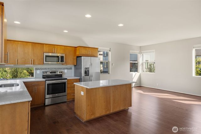 315 Chelan Avenue NE, Renton, WA 98059