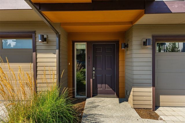 315 Chelan Avenue NE, Renton, WA 98059