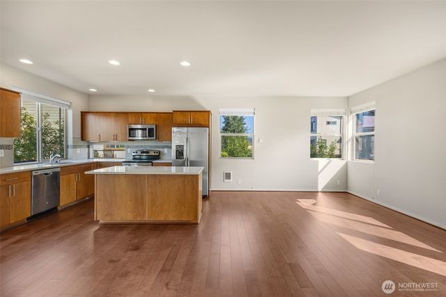 315 Chelan Avenue NE, Renton, WA 98059