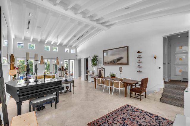 140 Hampton Ln, Key Biscayne, FL 33149