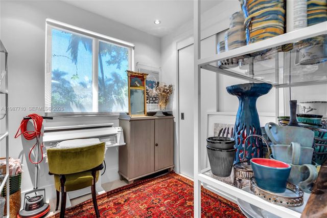 140 Hampton Ln, Key Biscayne, FL 33149