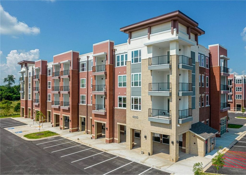 4650 S Pinnacle Hills Parkway A112, Rogers, AR 72758