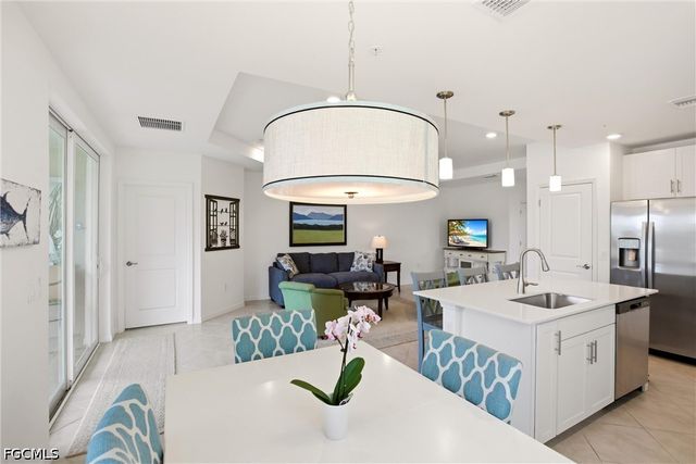 3751 Pebblebrook Ridge CT 101, Fort Myers, FL 33905