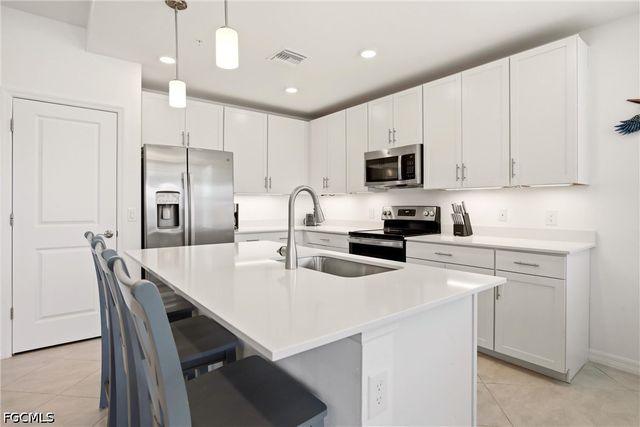 3751 Pebblebrook Ridge CT 101, Fort Myers, FL 33905