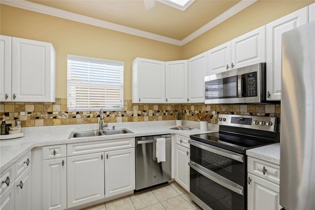 4752 NW 80TH ROAD, Gainesville, FL 32653