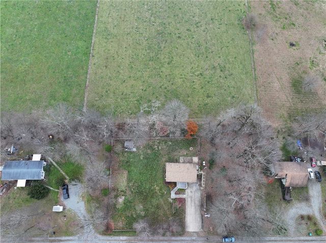 111 Leopard Rd, Connoquenessing Twp, PA 16033