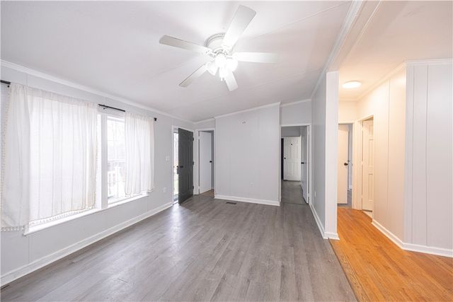 111 Leopard Rd, Connoquenessing Twp, PA 16033