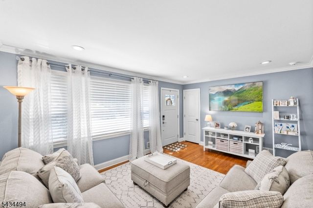 19 Boonton St, Dover Town, NJ 07801