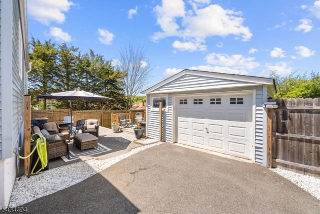 19 Boonton St, Dover Town, NJ 07801