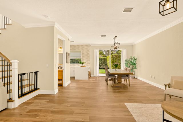 7630 Topiary Avenue, Boynton Beach, FL 33437