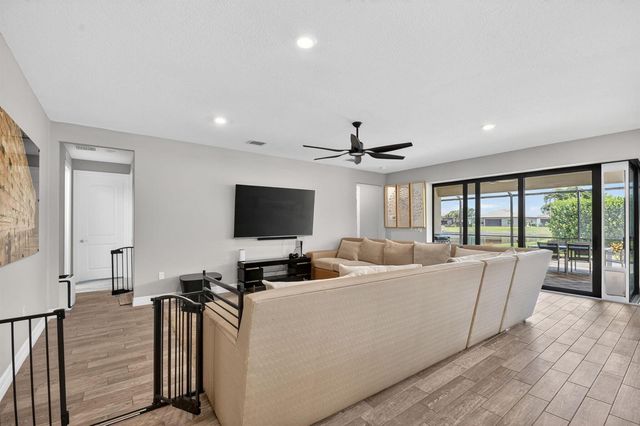 8433 Vaulting Drive, Lake Worth, FL 33467
