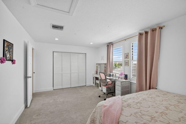 8433 Vaulting Drive, Lake Worth, FL 33467