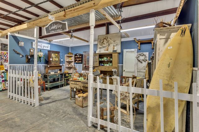 2120 Old Hwy 431, S, Greenbrier, TN 37073