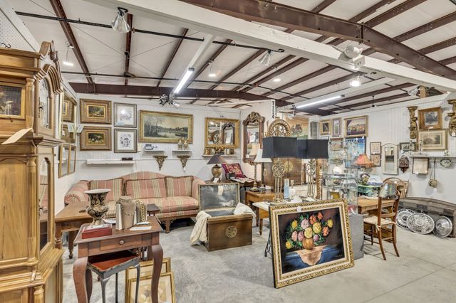 2120 Old Hwy 431, S, Greenbrier, TN 37073