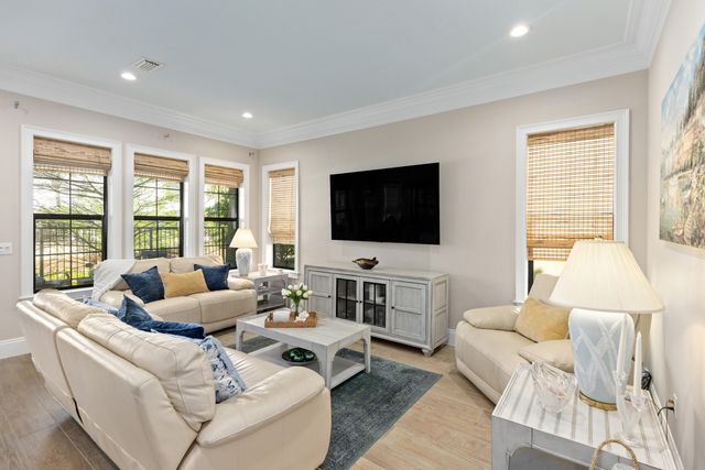 1976 Baytowne Loop, Miramar Beach, FL 32550