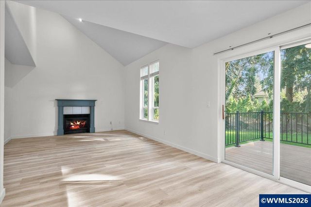 1196 Coventry Ct NW, Salem, OR 97304