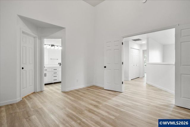 1196 Coventry Ct NW, Salem, OR 97304