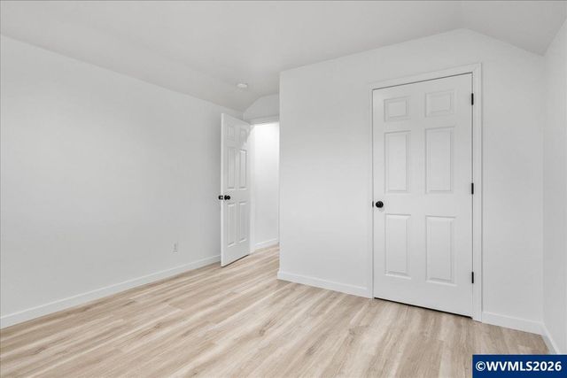 1196 Coventry Ct NW, Salem, OR 97304