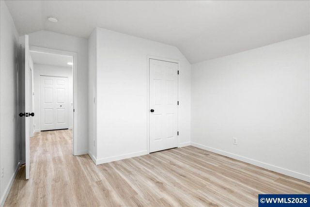 1196 Coventry Ct NW, Salem, OR 97304