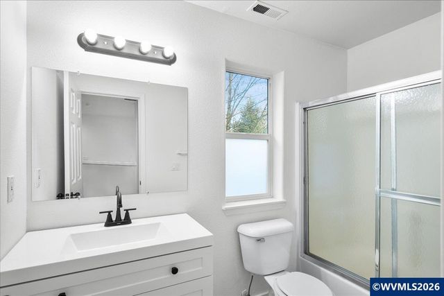 1196 Coventry Ct NW, Salem, OR 97304