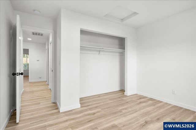 1196 Coventry Ct NW, Salem, OR 97304