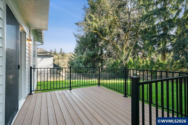 1196 Coventry Ct NW, Salem, OR 97304