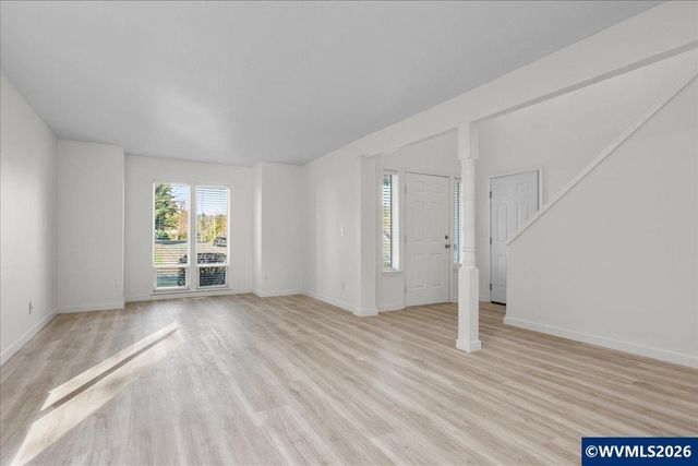 1196 Coventry Ct NW, Salem, OR 97304