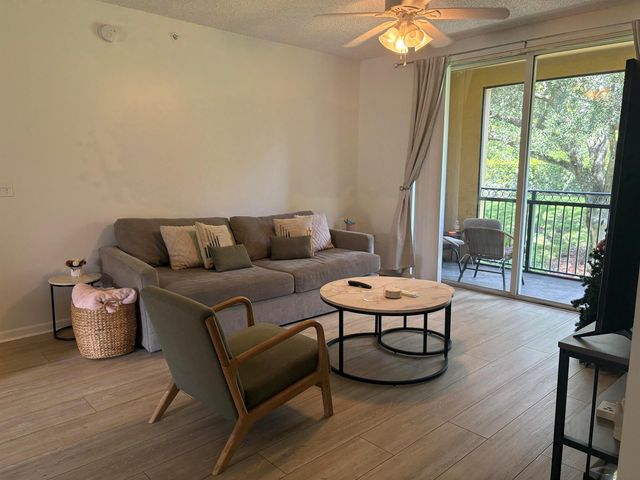 11790 Saint Andrews Place 207, Wellington, FL 33414
